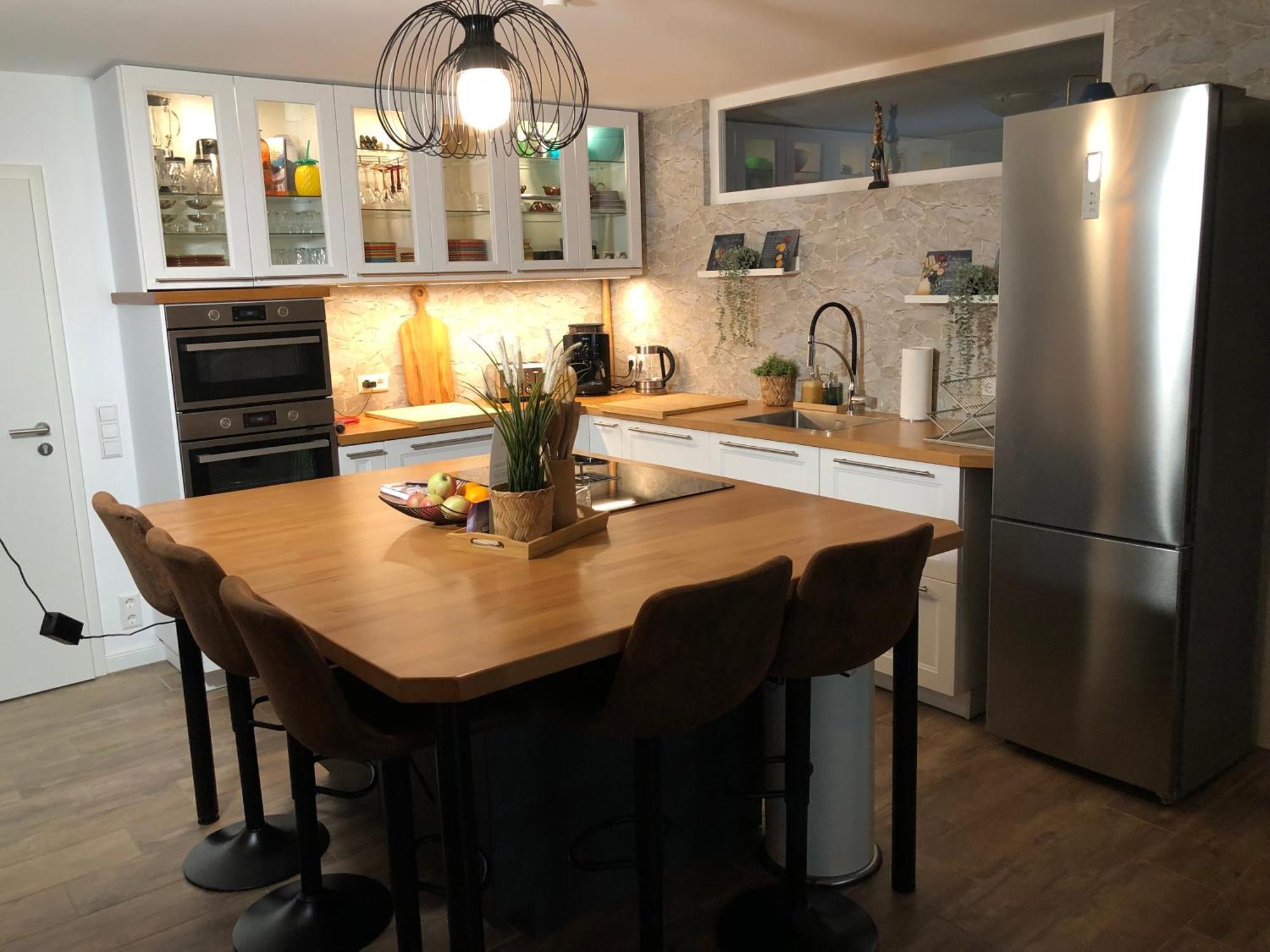 Stylisches Maybach Appartement Mit Terrasse Fuer 5 Personen, 5 Betten, Grosse Kochinsel, Homeoffice Mit 250Mbit Wlan Aidlingen Exterior foto