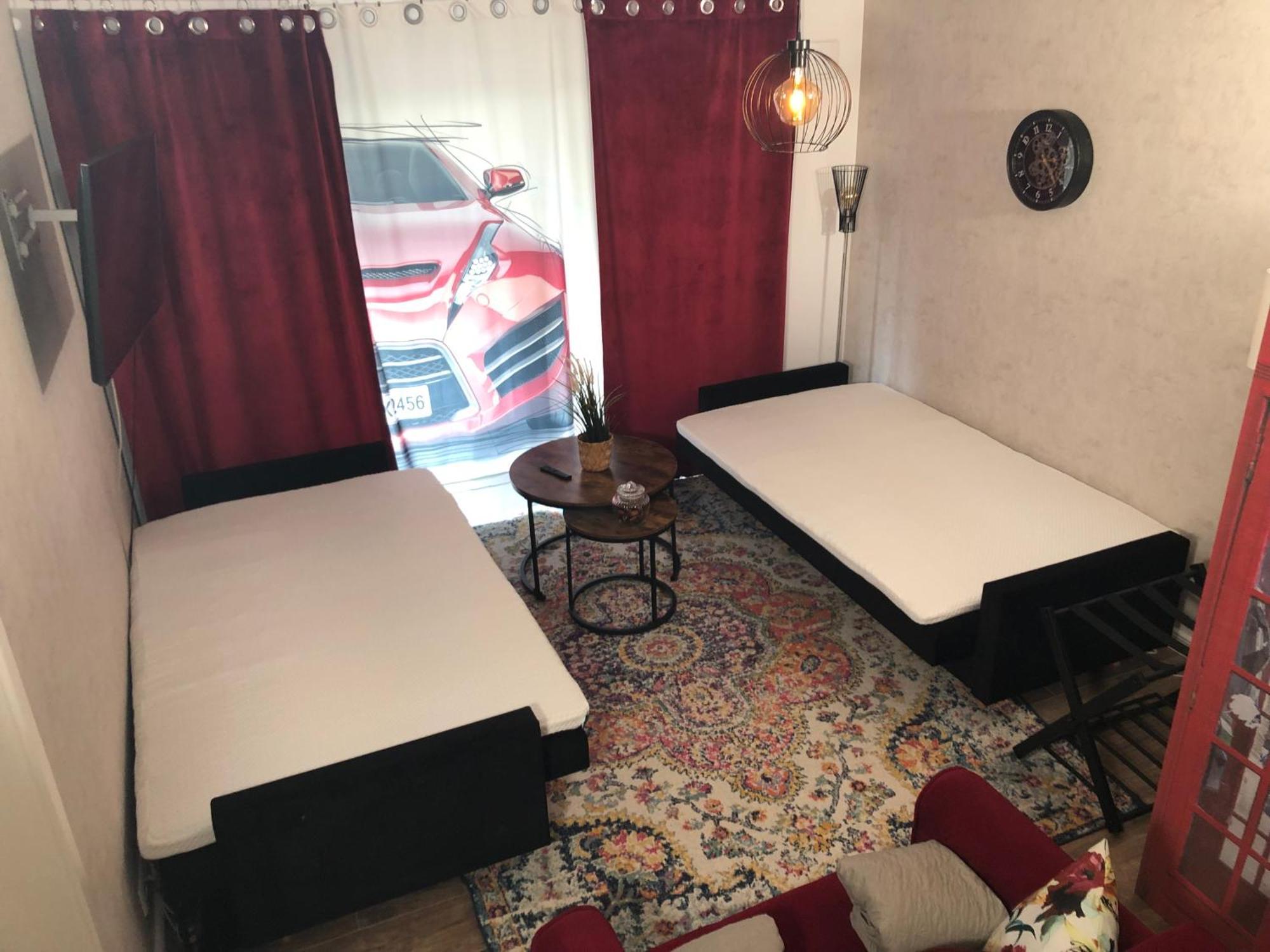 Stylisches Maybach Appartement Mit Terrasse Fuer 5 Personen, 5 Betten, Grosse Kochinsel, Homeoffice Mit 250Mbit Wlan Aidlingen Exterior foto
